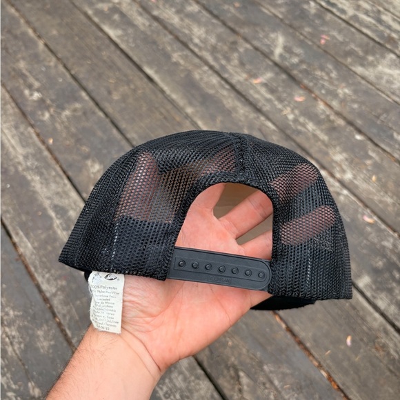 Vintage TRUCKER HAT - Picture 3 of 6